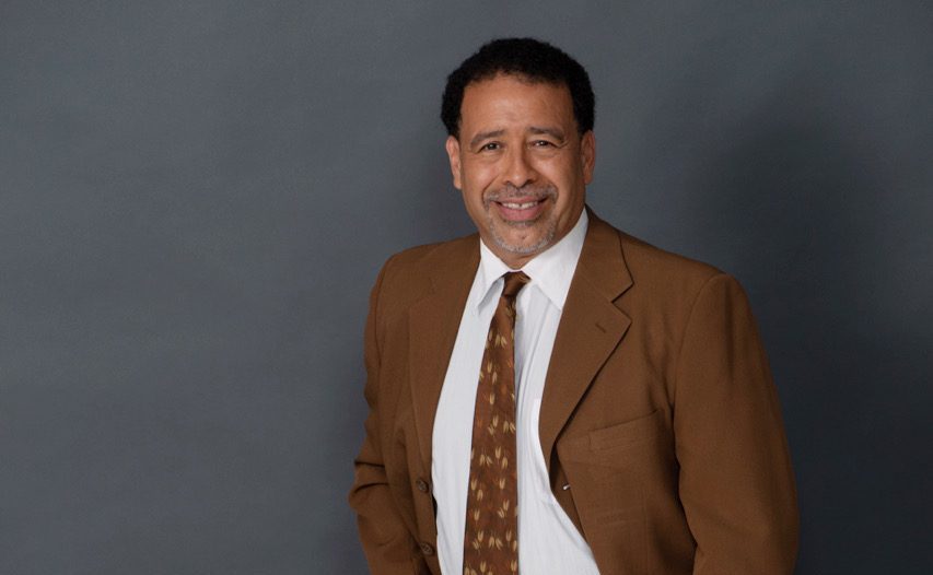 Rey Montañez y su conjunto Akángana en concierto «Los boleros de mi infancia 2da edición».