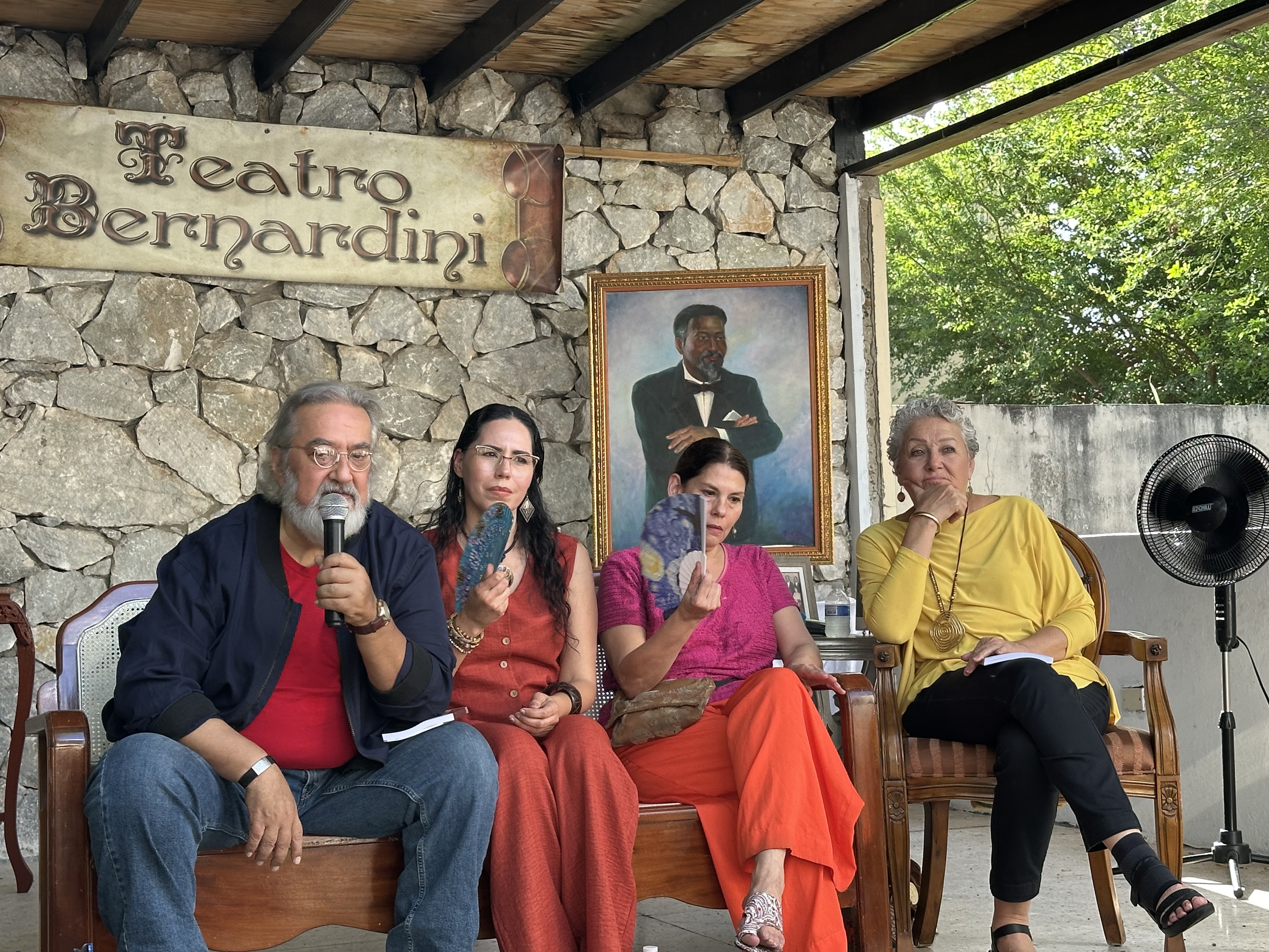 El libro “Memorias espiritistas” de Roberto Ramos-Perea se presentó en el Museo de Historia y Arte en Guayama