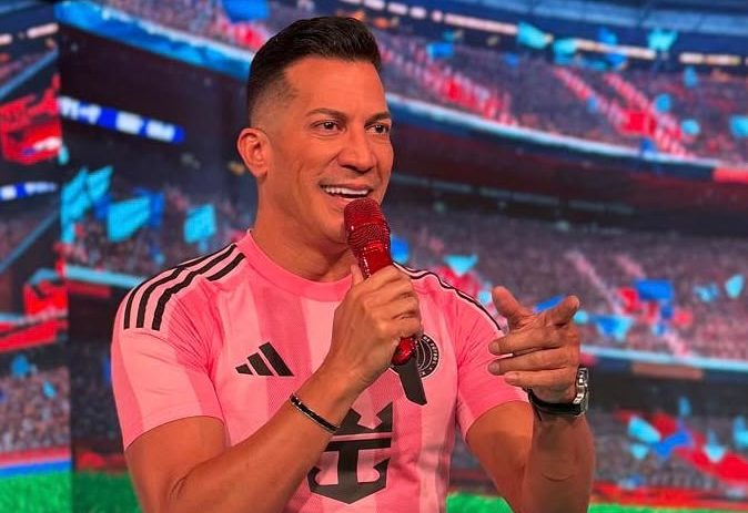 Presentador Alex DJ anuncia apertura de su centro de adultos mayores  