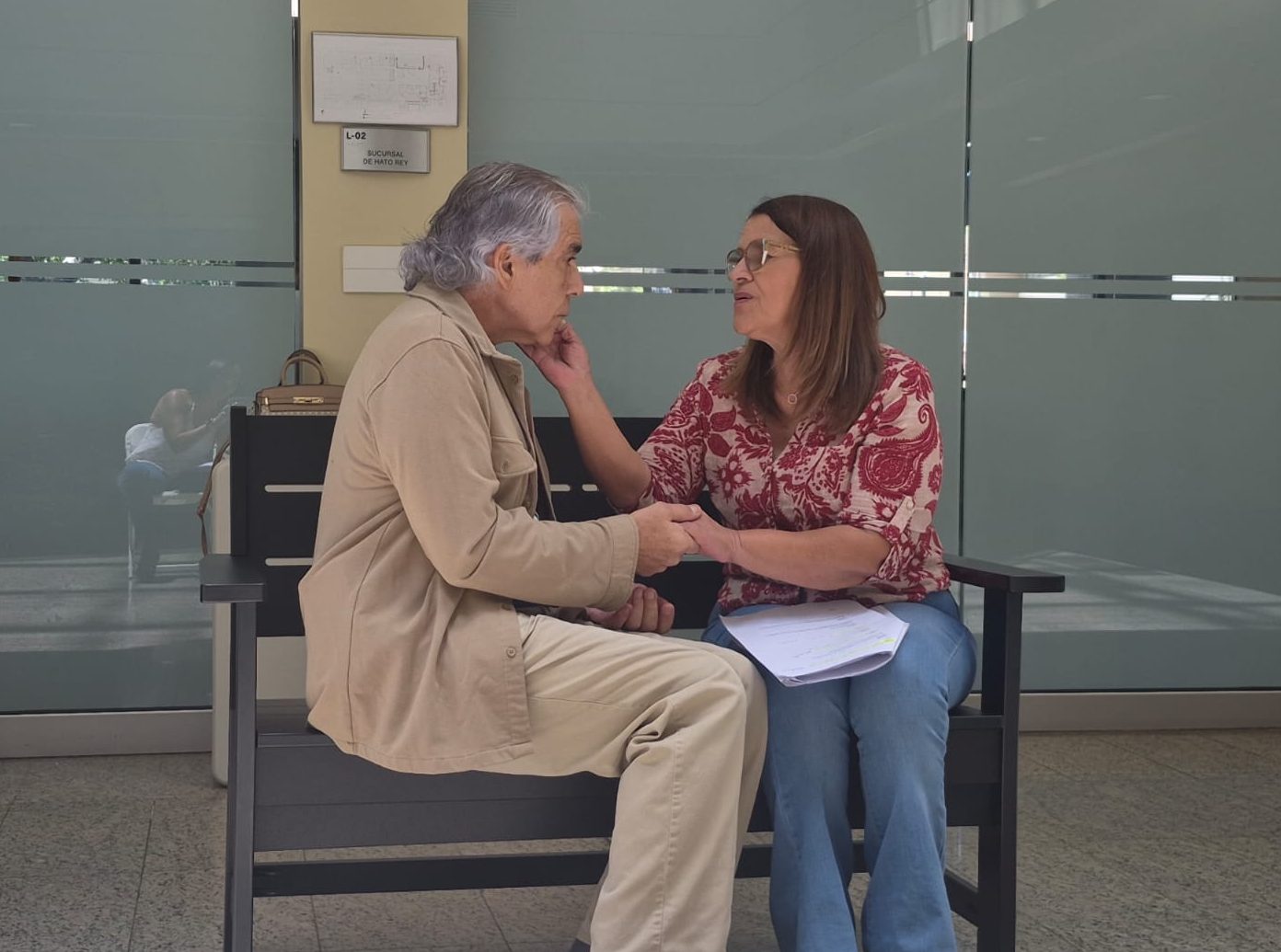 Escena literaria presenta «Microhistorias: libros que cobran vida»